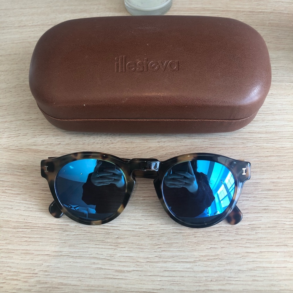 Illesteva Women Leonard Mirrored Round Sunglasses